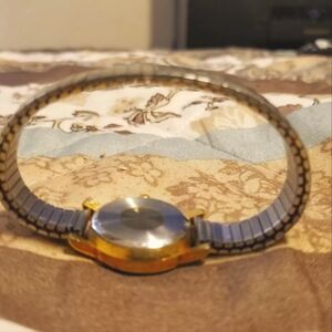 Ladies vintage watchGitano IIII Quarts Female Watch SMALL